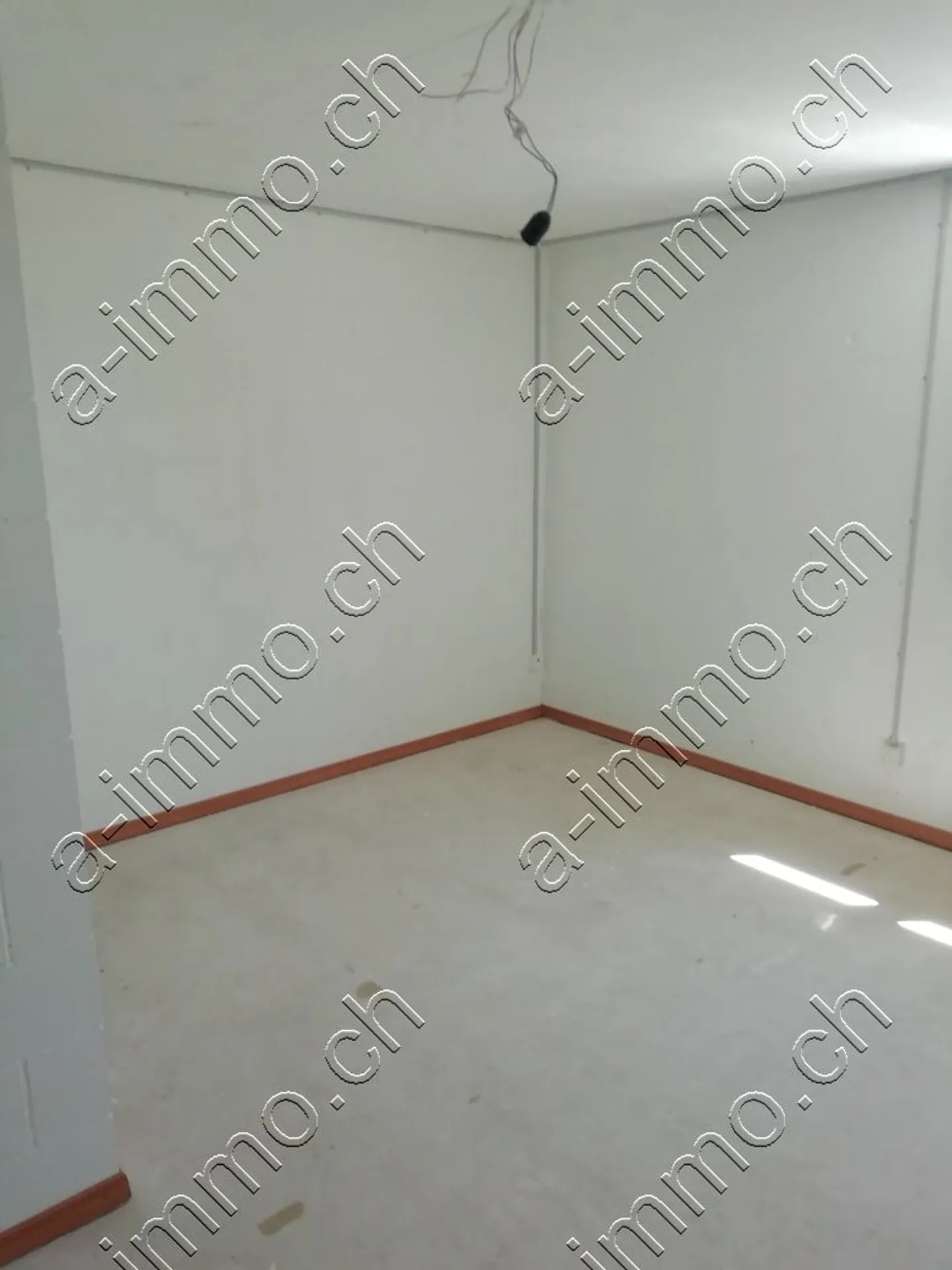 2 x Stanze per hobby con WC e finestre in affitto - Foto 2 di 8