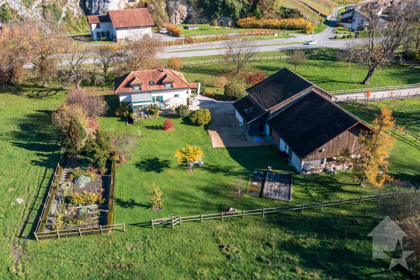 Chablais Vaudois - Villa and Agricultural Building Ideal for Horses - Photo 2 of 34