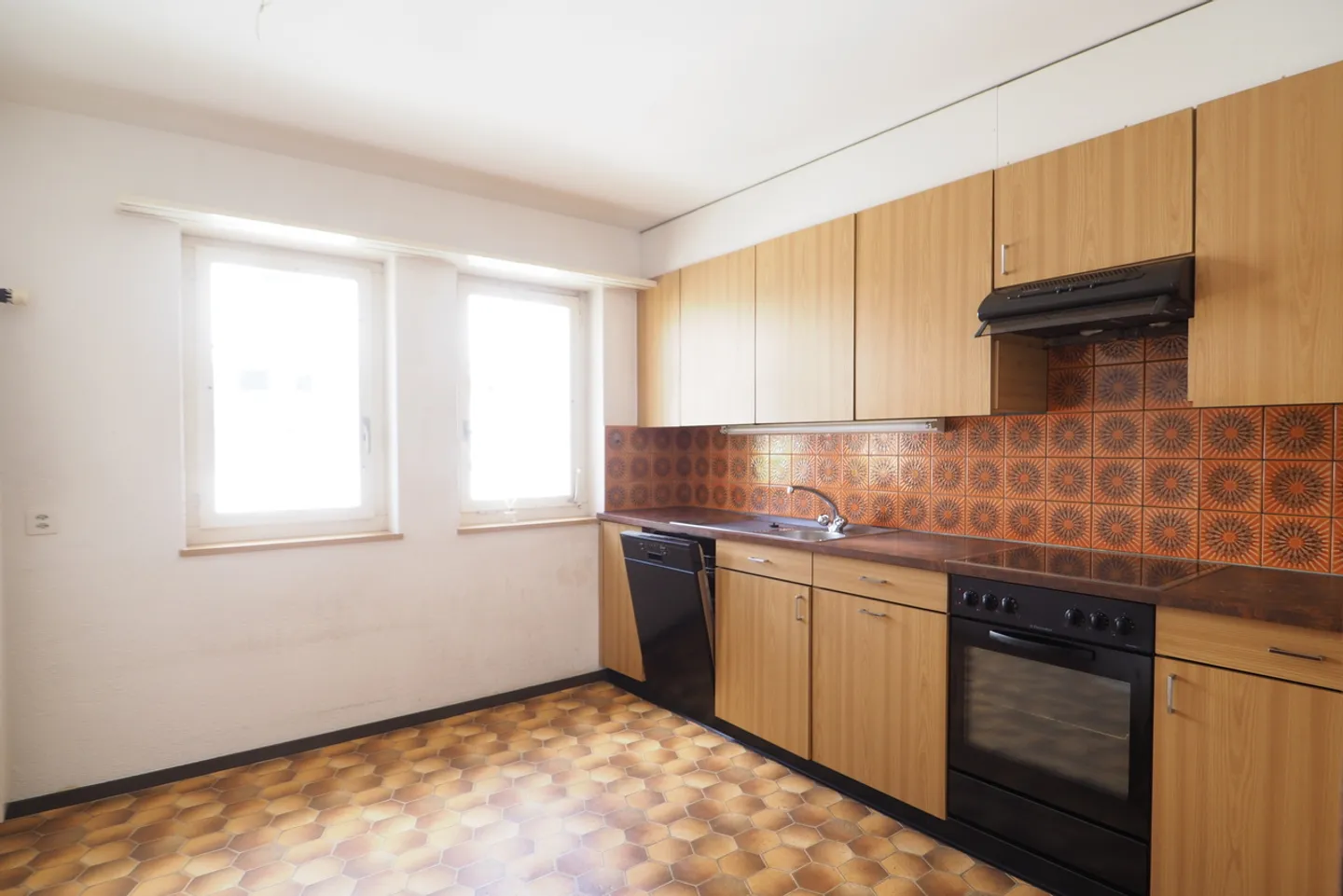 In affitto appartamento di 4,5 stanze con posto auto nel centro del villaggio di Bretzwil - Foto 6 di 10