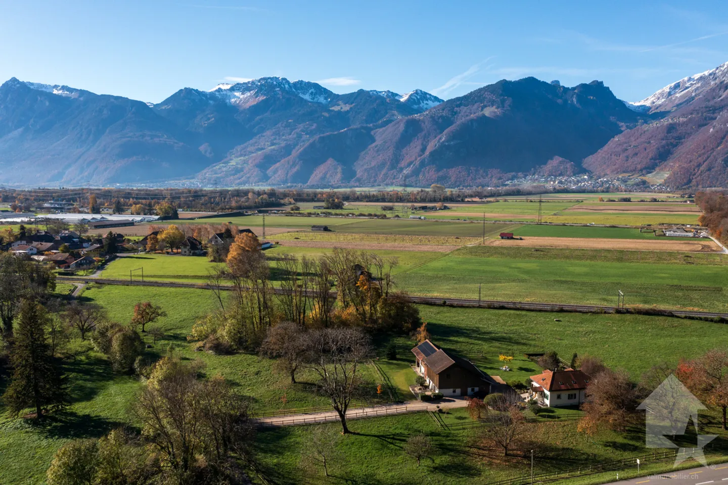 Chablais Vaudois - Villa and Agricultural Building Ideal for Horses - Photo 1 of 34