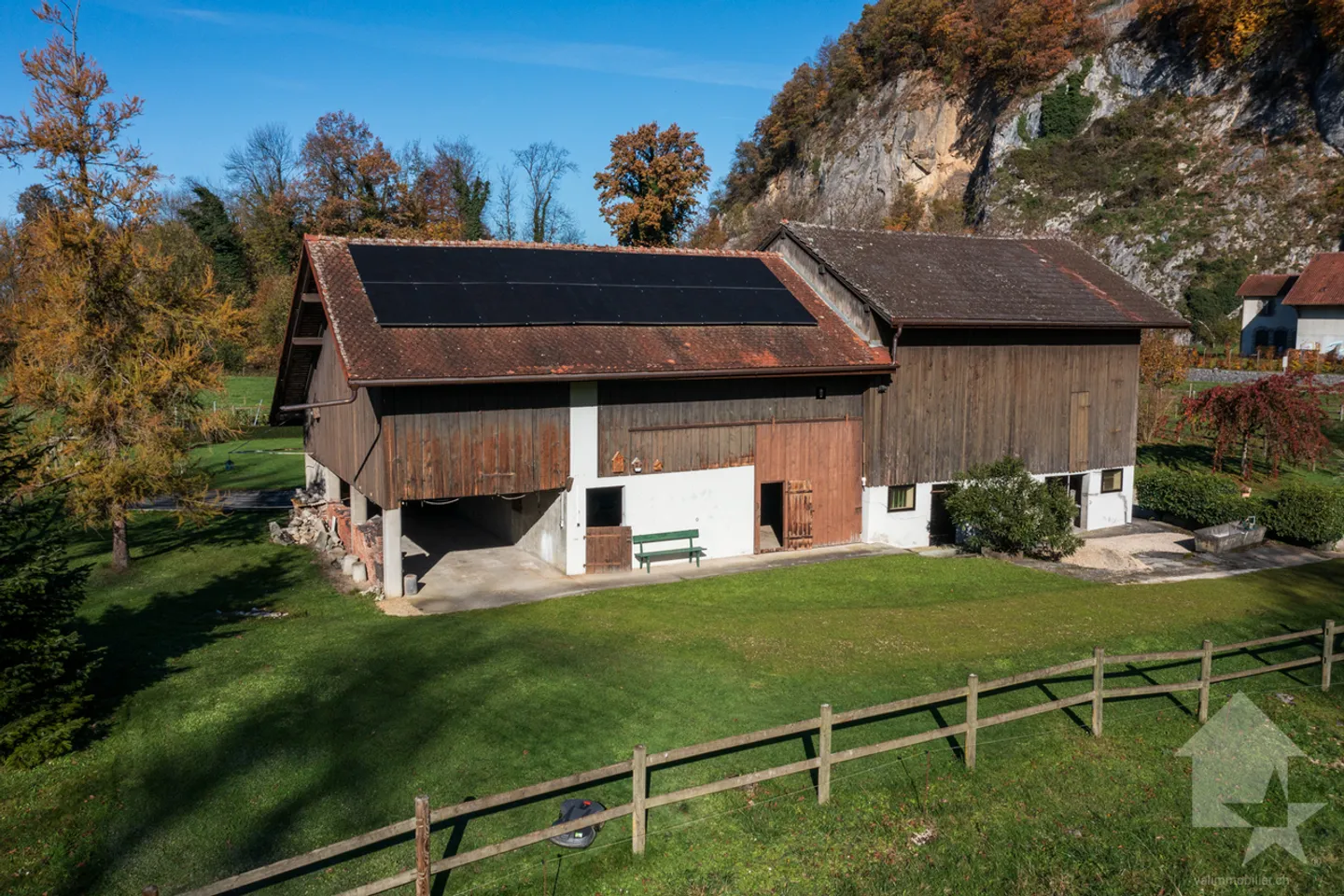 Chablais Vaudois - Villa and Agricultural Building Ideal for Horses - Photo 27 of 34
