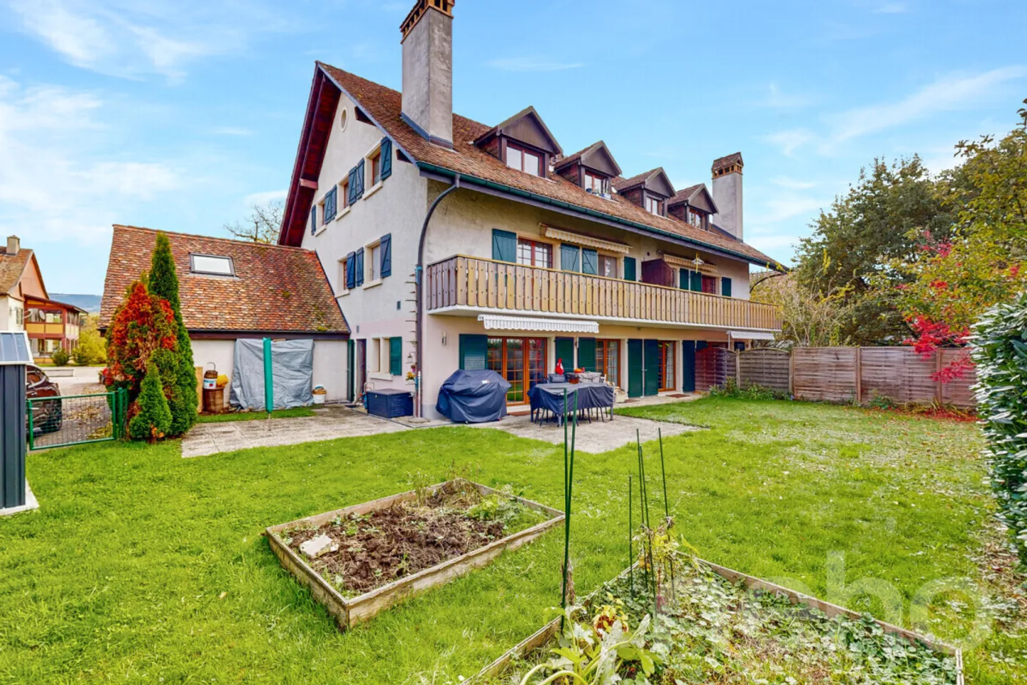 Charming building with barn, storage room and commercial space - Photo 7 of 12
