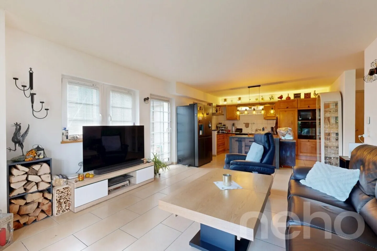 Charming building with barn, storage room and commercial space - Photo 9 of 12