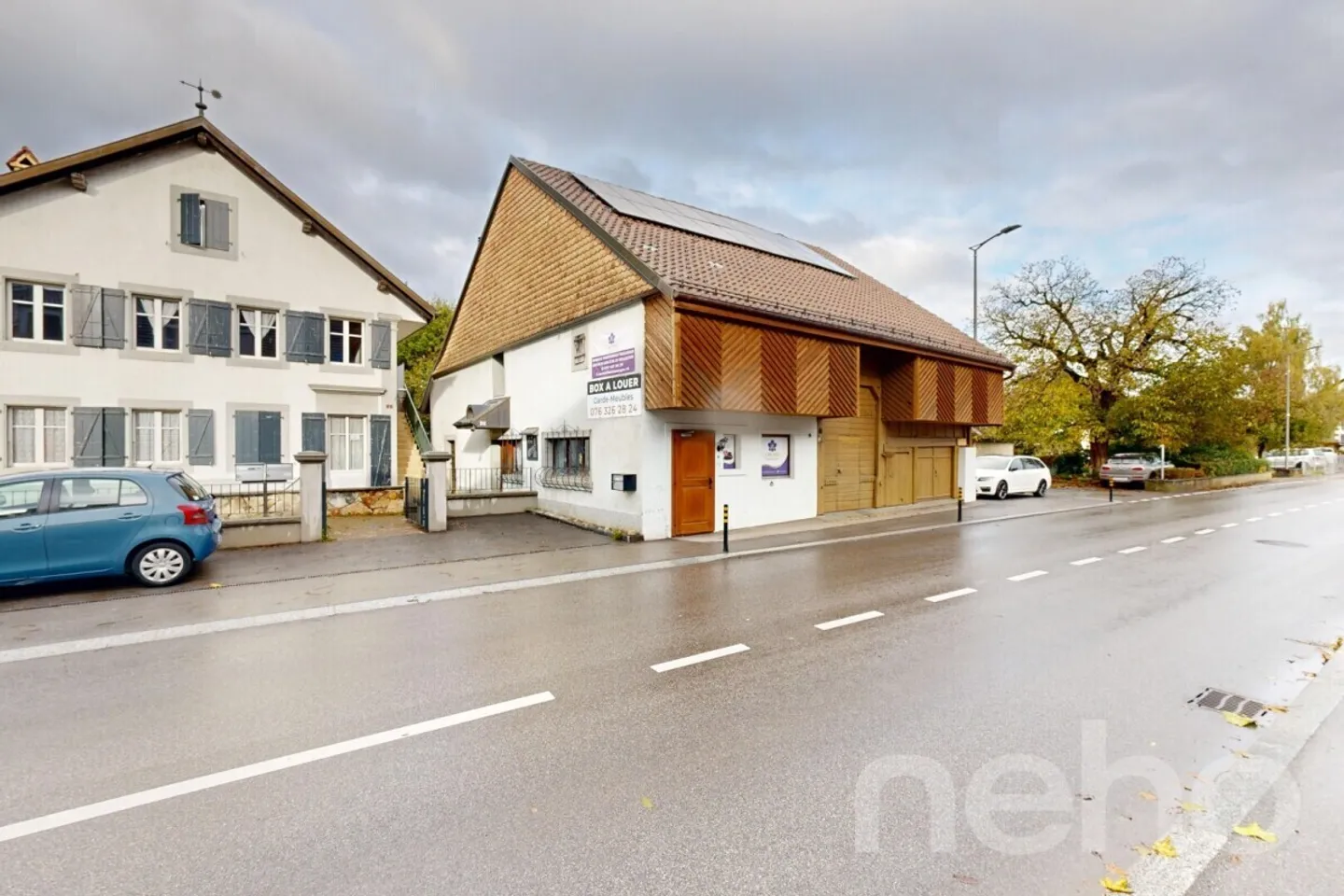 Charming building with barn, storage room and commercial space - Photo 5 of 12