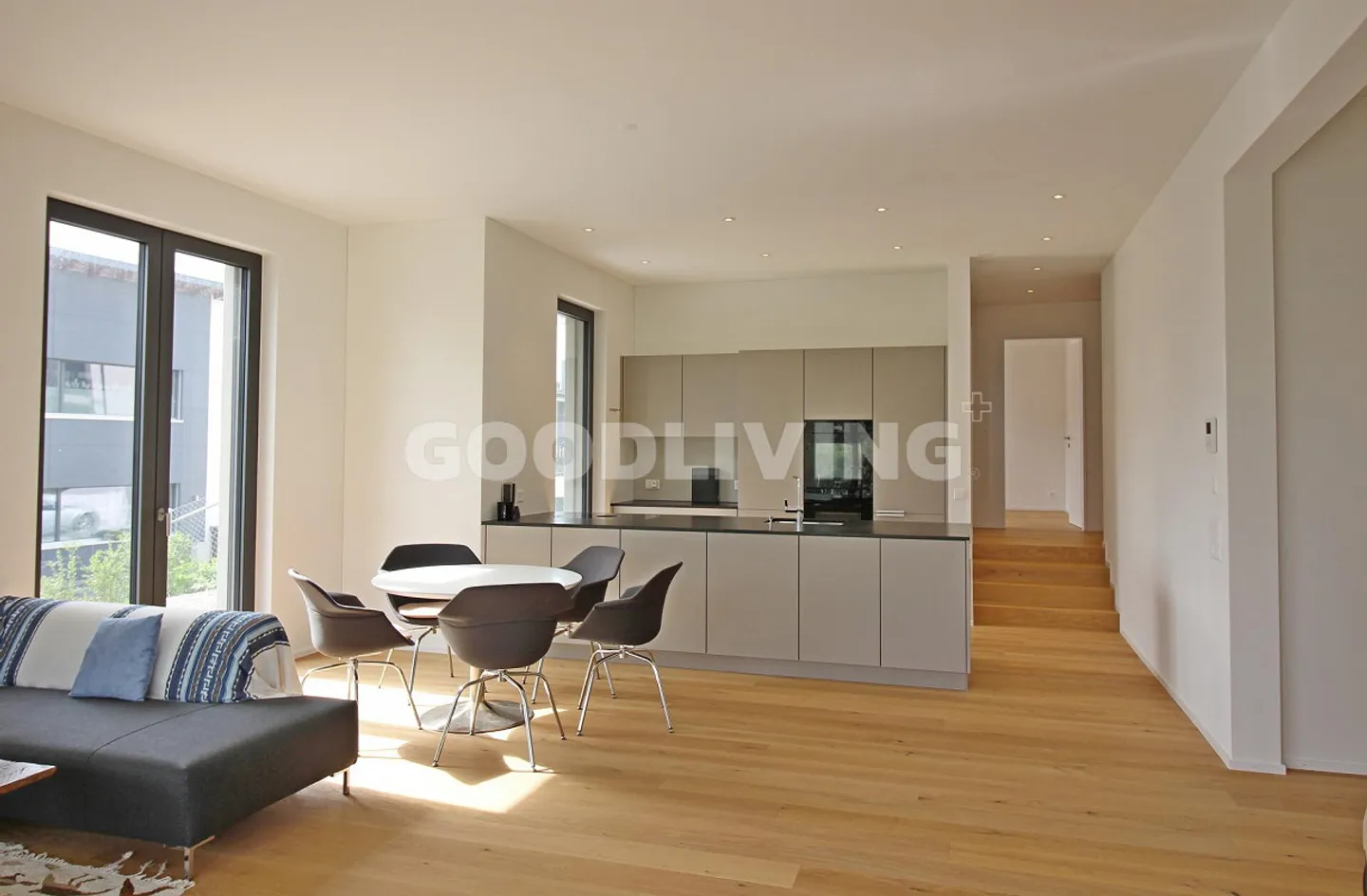 Modern and Quiet Living with a View of Lake Hallwil - Photo 4 of 7