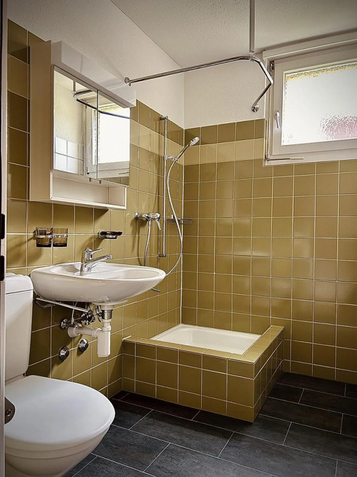 4.5-room maisonette apartment in Höngg - Photo 4 of 5