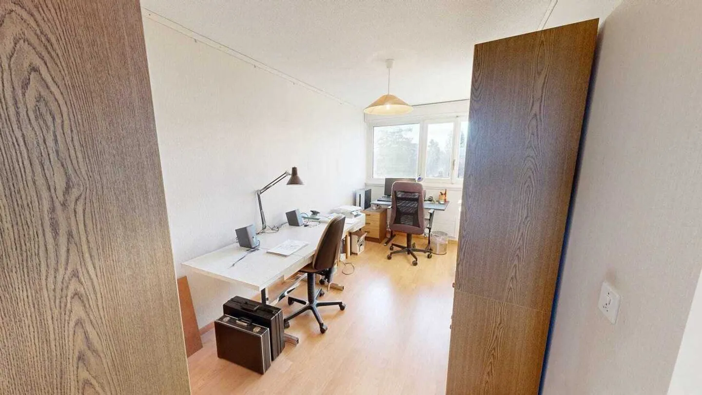 5.5-room apartment with 2 balconies, centrally located in Bern-Bümpliz - Photo 8 of 12