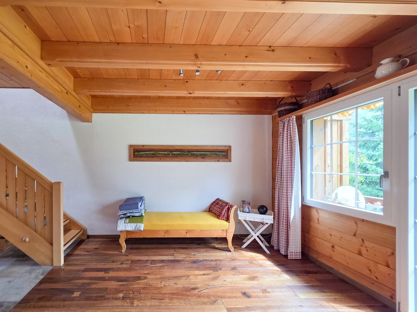 4 Room Apartment Upper/Attic Floor - Photo 4 of 18