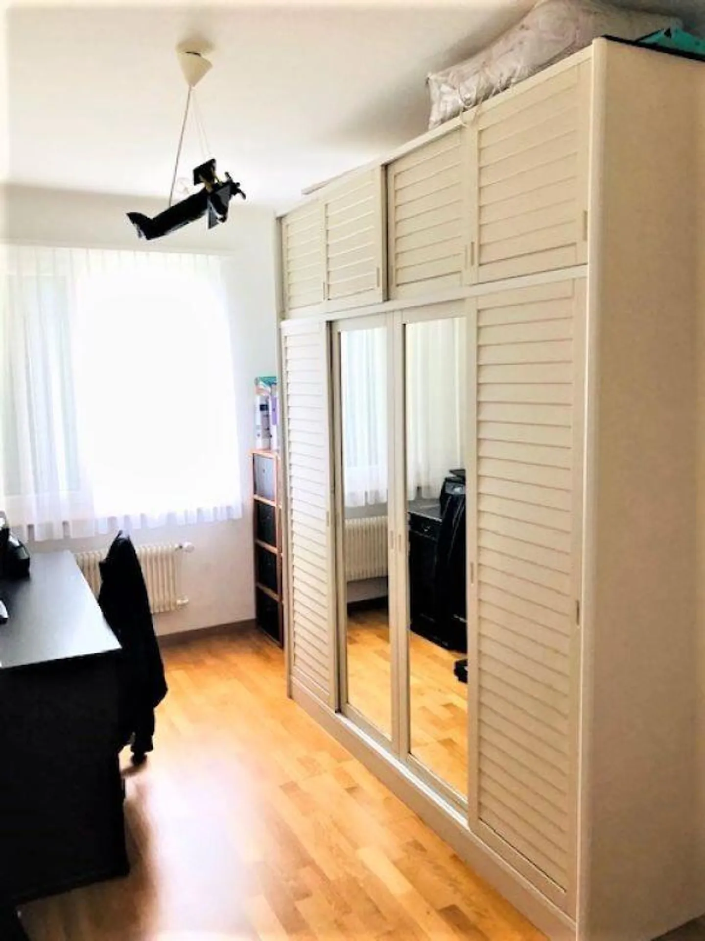 Appartamento 4 stanze - Balcone con vista sul Niesen - Foto 8 di 12