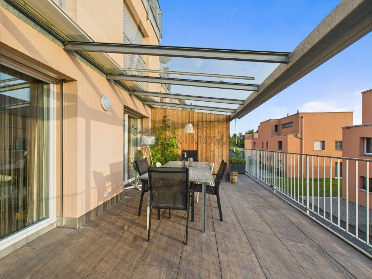 Einfach eine Wucht und muss man gesehen haben. Reiheneckhaus in Russikon - die Perfektion für Familien und Menschen mit dem Auge für das gewisse Etwas! - Foto 14 von 14