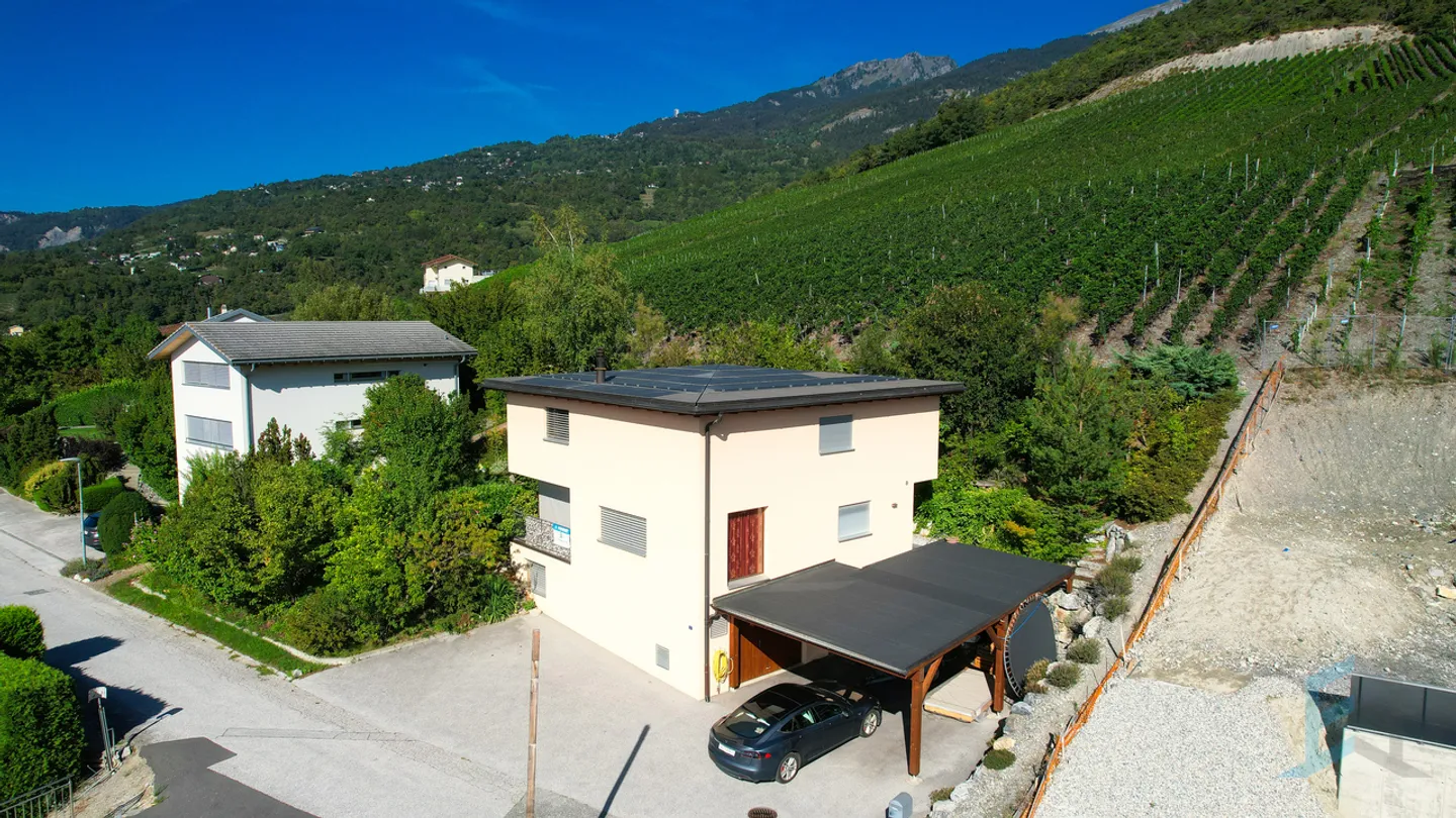 Exclusive Magnificent Detached Villa of 4.5 Rooms in the Heights of Miège - Photo 15 of 17