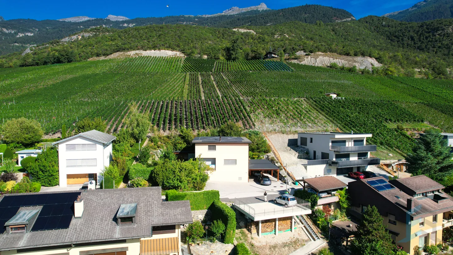 Exclusive Magnificent Detached Villa of 4.5 Rooms in the Heights of Miège - Photo 16 of 17