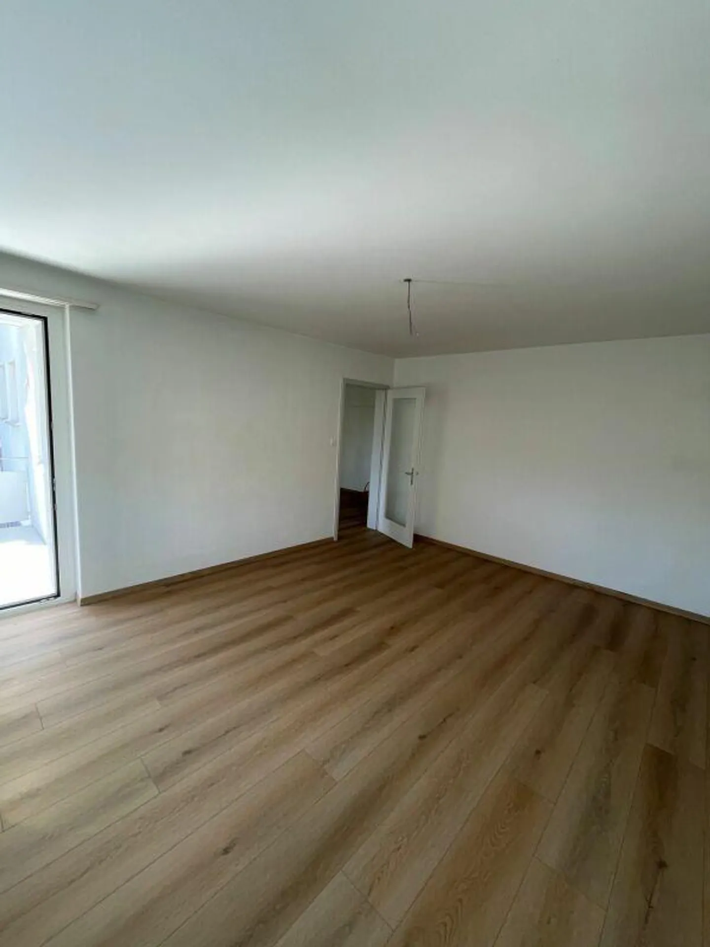 Spacious 2 ½-room apartment near the center - Photo 3 of 13