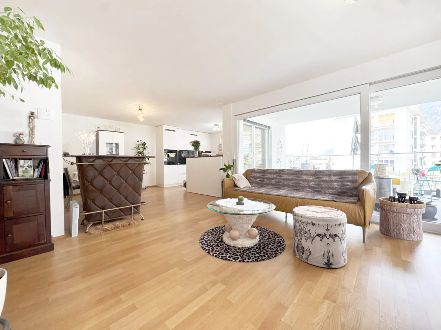 Appartamento in vendita - Foto 2 di 10