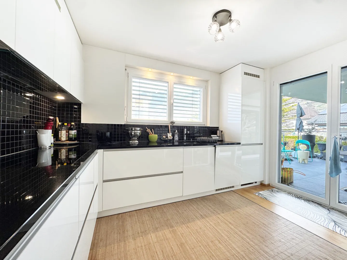 Appartamento in vendita - Foto 3 di 10