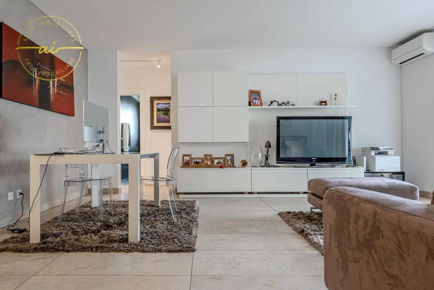 MODERN 5.5-ROOM APARTMENT WITH GARDEN IN BELLINZONA - Photo 2 of 13