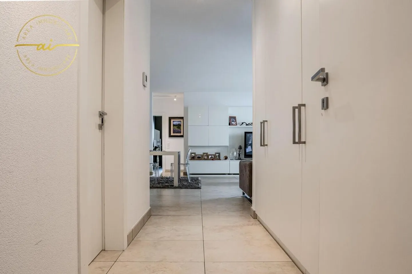 MODERN 5.5-ROOM APARTMENT WITH GARDEN IN BELLINZONA - Photo 5 of 13