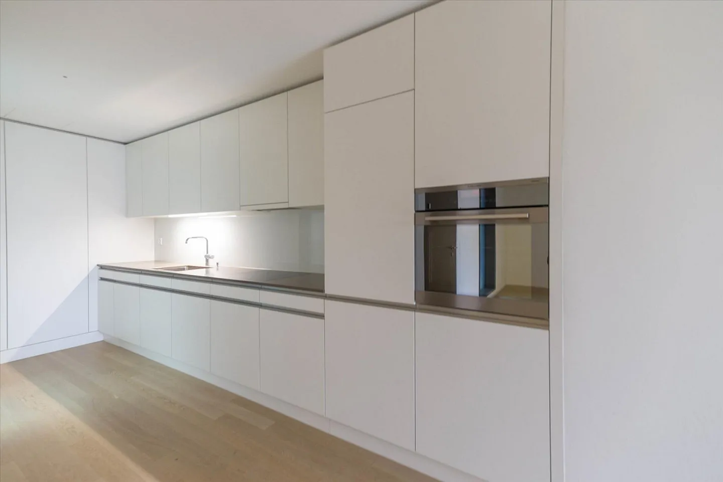 ROY Modern Living in Winterthur - Photo 4 of 6