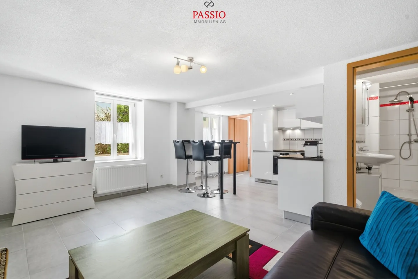 Furnished 2.5-room apartment with parking in a central and quiet location - Photo 2 of 10
