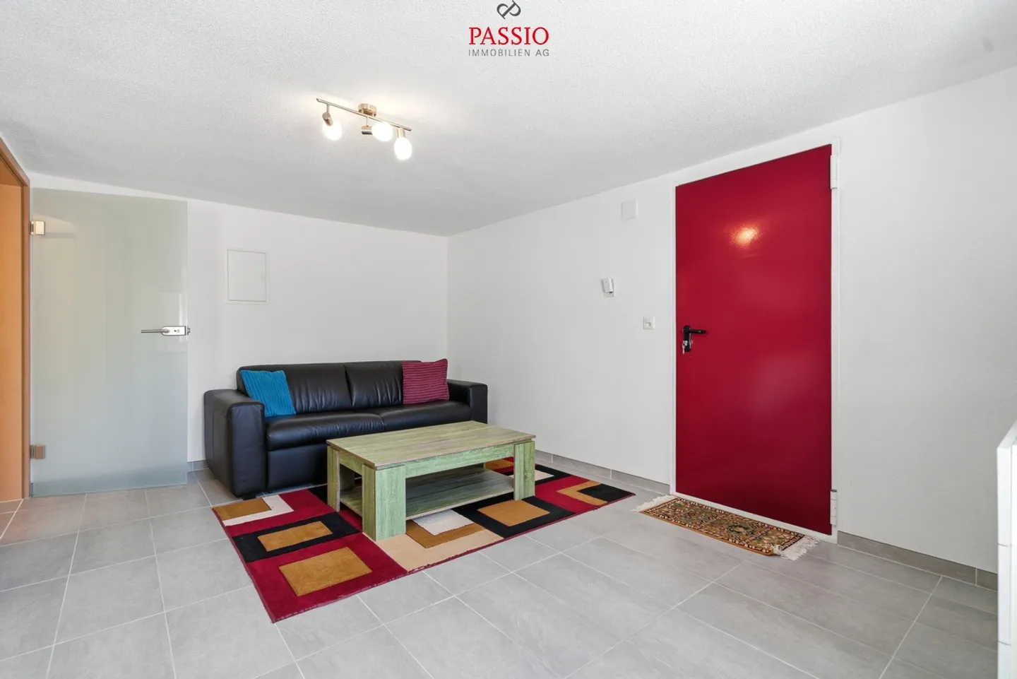Furnished 2.5-room apartment with parking in a central and quiet location - Photo 4 of 10