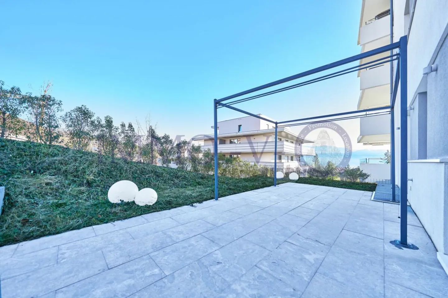 Appartement spacieux avec balcon + terrasse et vue sur le lac - Photo 10 sur 10