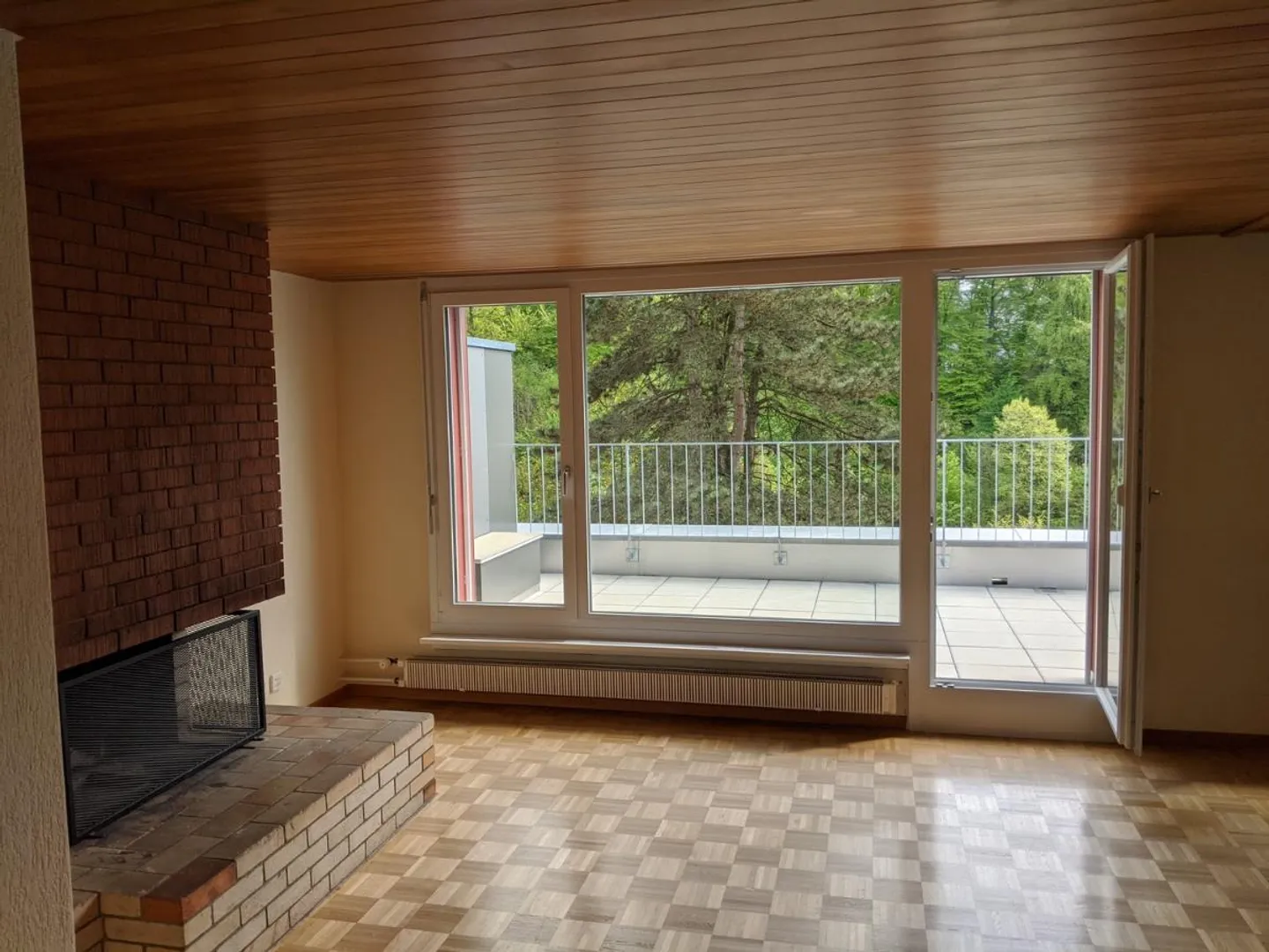 2.5 Room Penthouse Apartment - Photo 1 of 5