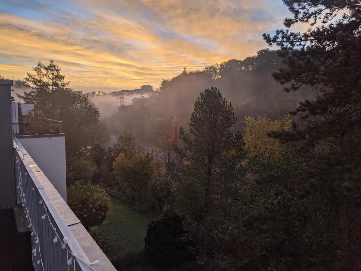 2.5 Room Penthouse Apartment - Photo 3 of 5