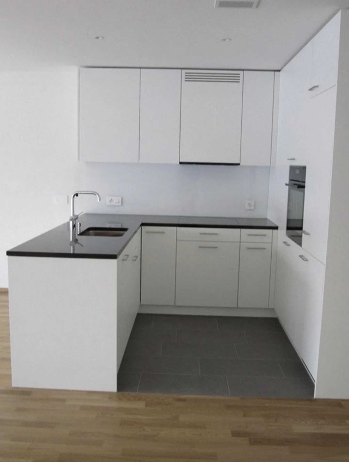 4.5 EG Apartment - Photo 4 of 4