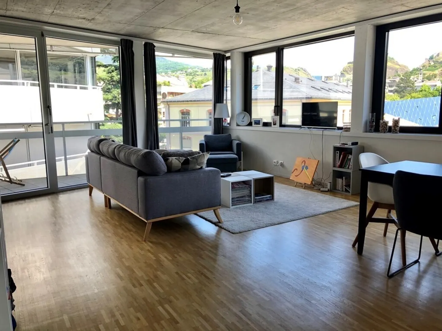 saisir ! Splendide logement au centre-ville ! - Photo 2 sur 7