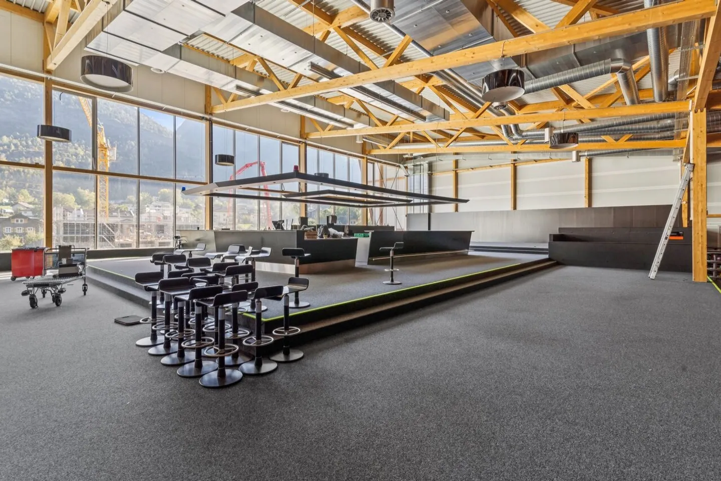 Commercial for rent - Photo 5 of 15