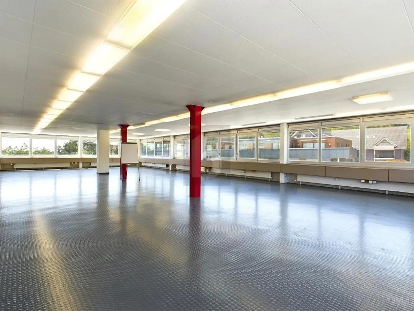 Espace de bureau avec vue - Photo 1 sur 6