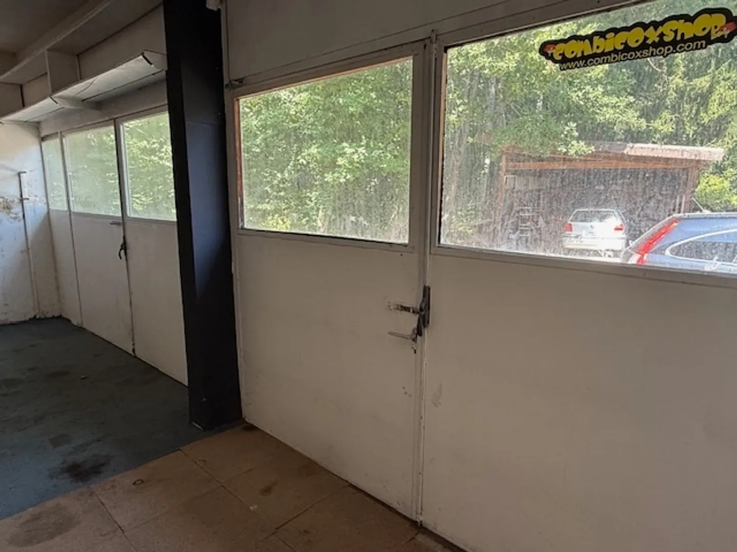 A louer - Dépôt de 50m2 - Accès plain pied - 1073 Savigny - Photo 1 sur 4