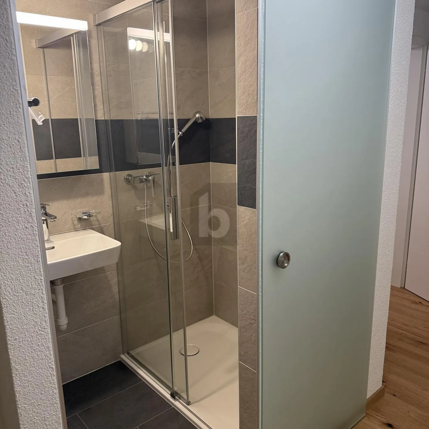 MODERNO CON ALTO COMFORT - Foto 5 di 6
