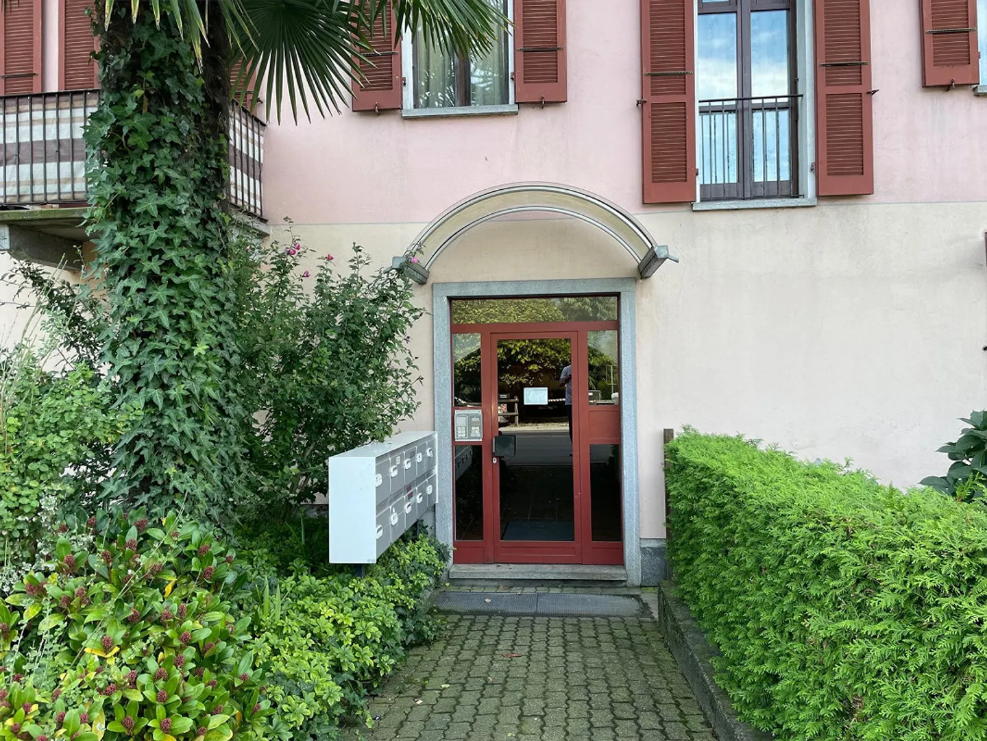 3.5-Room Maisonette with Lake View in Magadino - for Sale - Photo 2 of 12