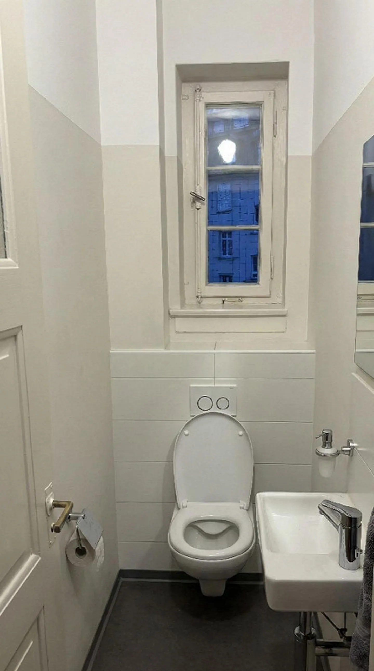 Room in cozy 3-person shared apartment in St. Gallen (St. Fiden) - Photo 3 of 5