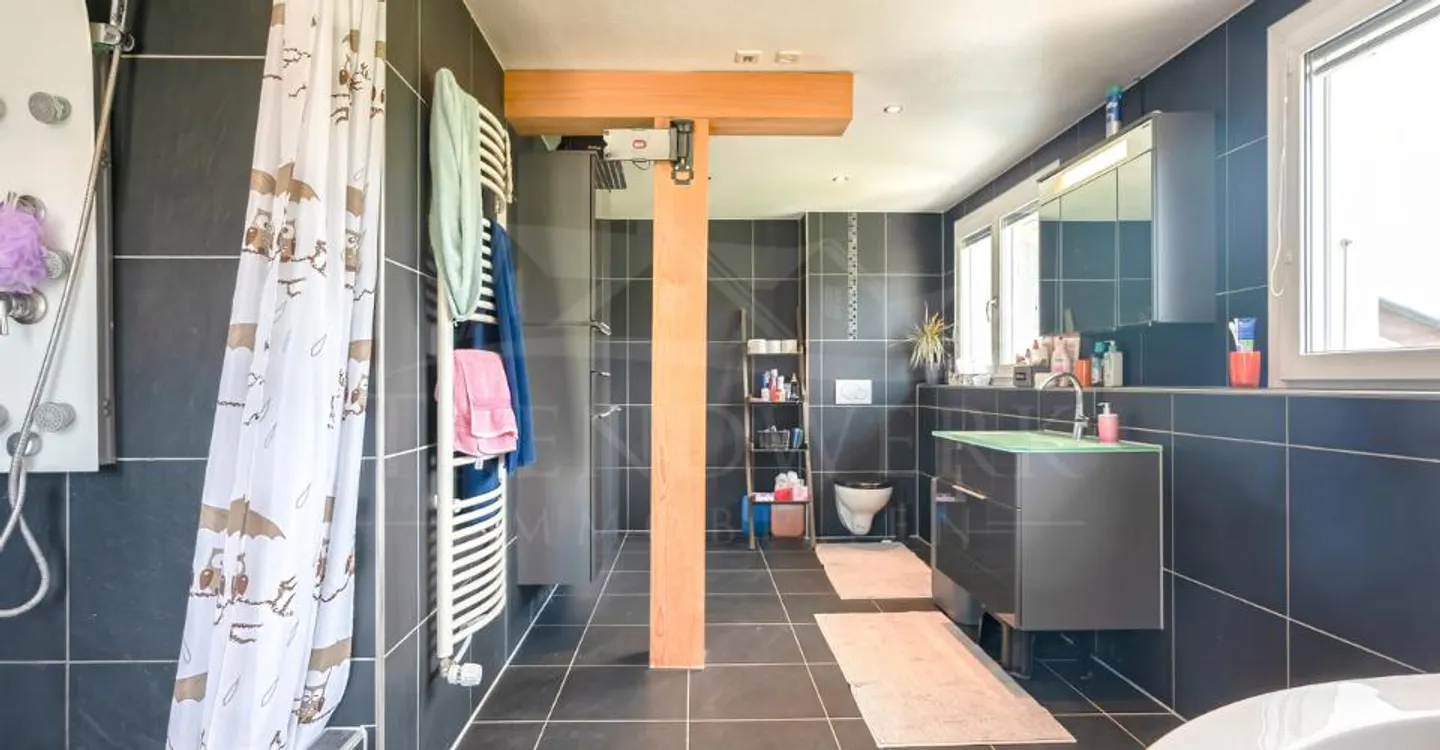 Casa con 7 camere e riserva di costruzione di 1202m2 a Kappel SO - Foto 4 di 11