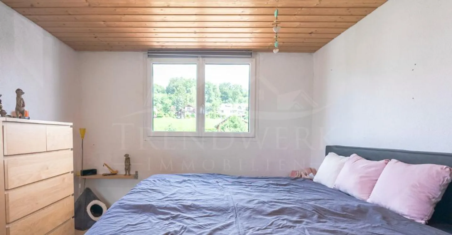 Casa con 7 camere e riserva di costruzione di 1202m2 a Kappel SO - Foto 8 di 11
