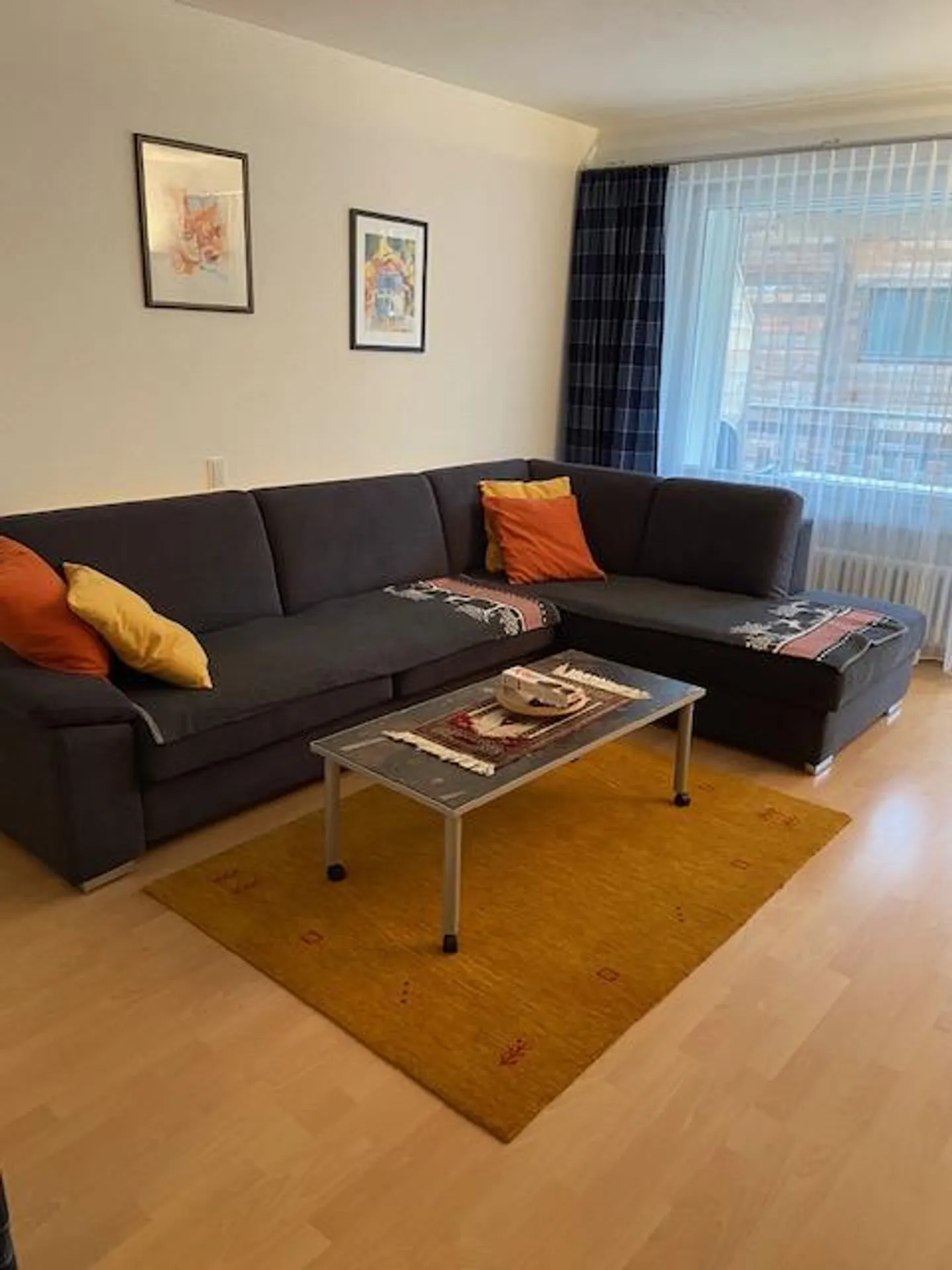 Charmante 2.5-Zimmer Ferienwohnung - Foto 3 von 7