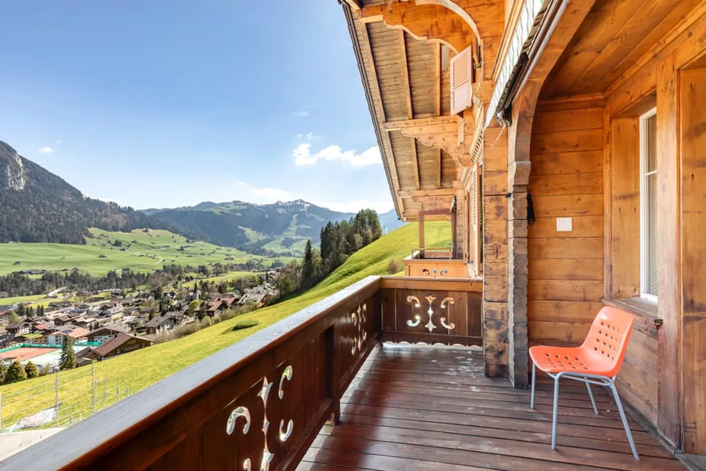 Magnificent property of 12 rooms on the heights of Château-d'Oex - Photo 1 of 13