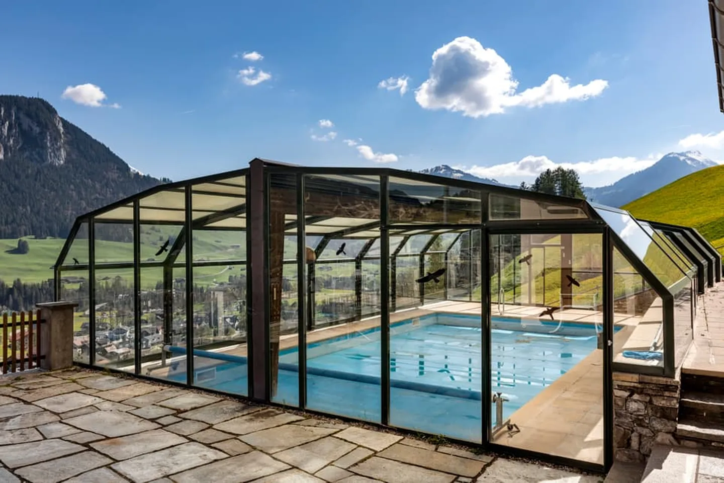 Magnificent property of 12 rooms on the heights of Château-d'Oex - Photo 4 of 13