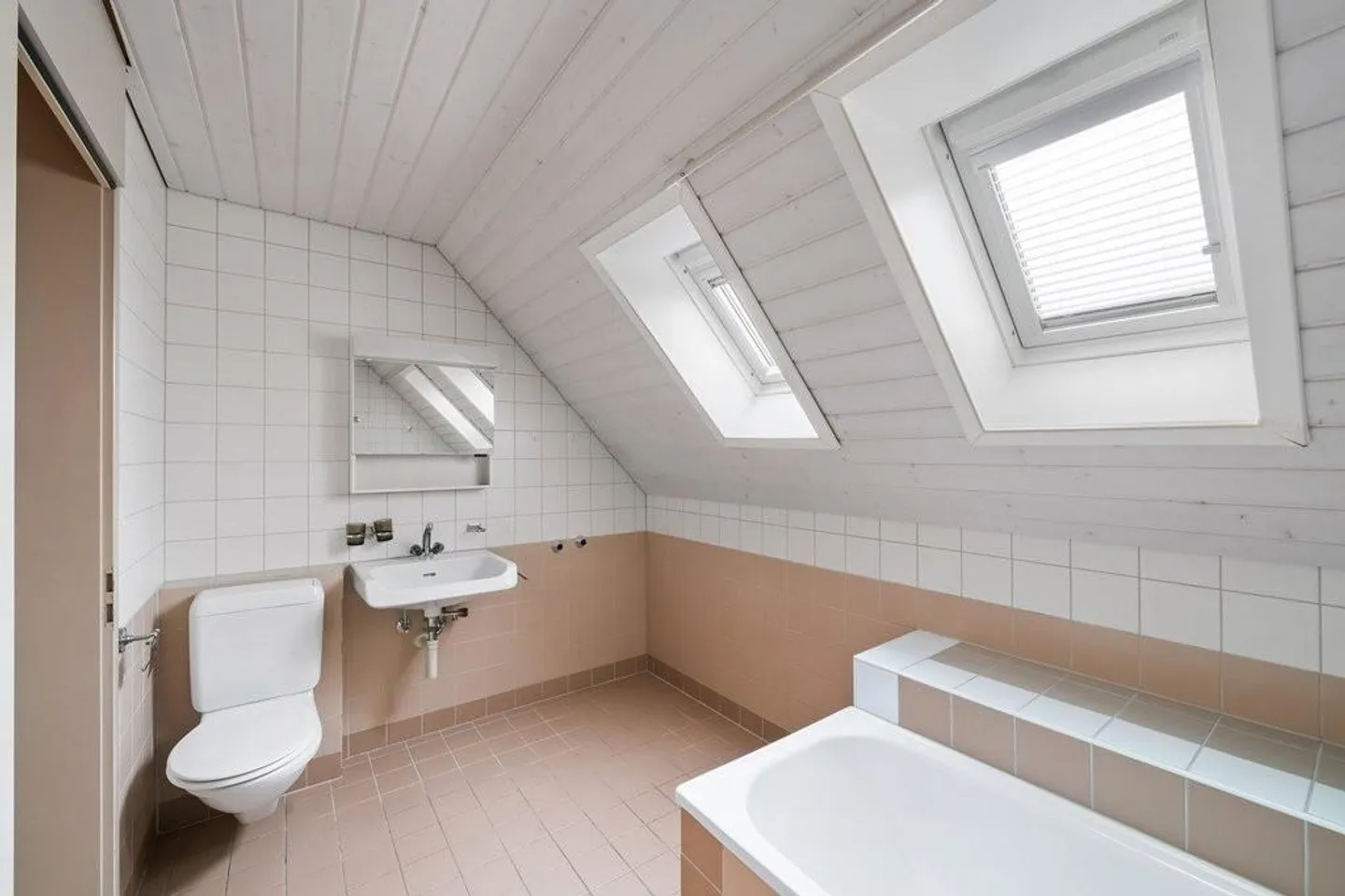 Vivere sopra i tetti di San Gallo - luminoso, centrale e affascinante! - Foto 6 di 7