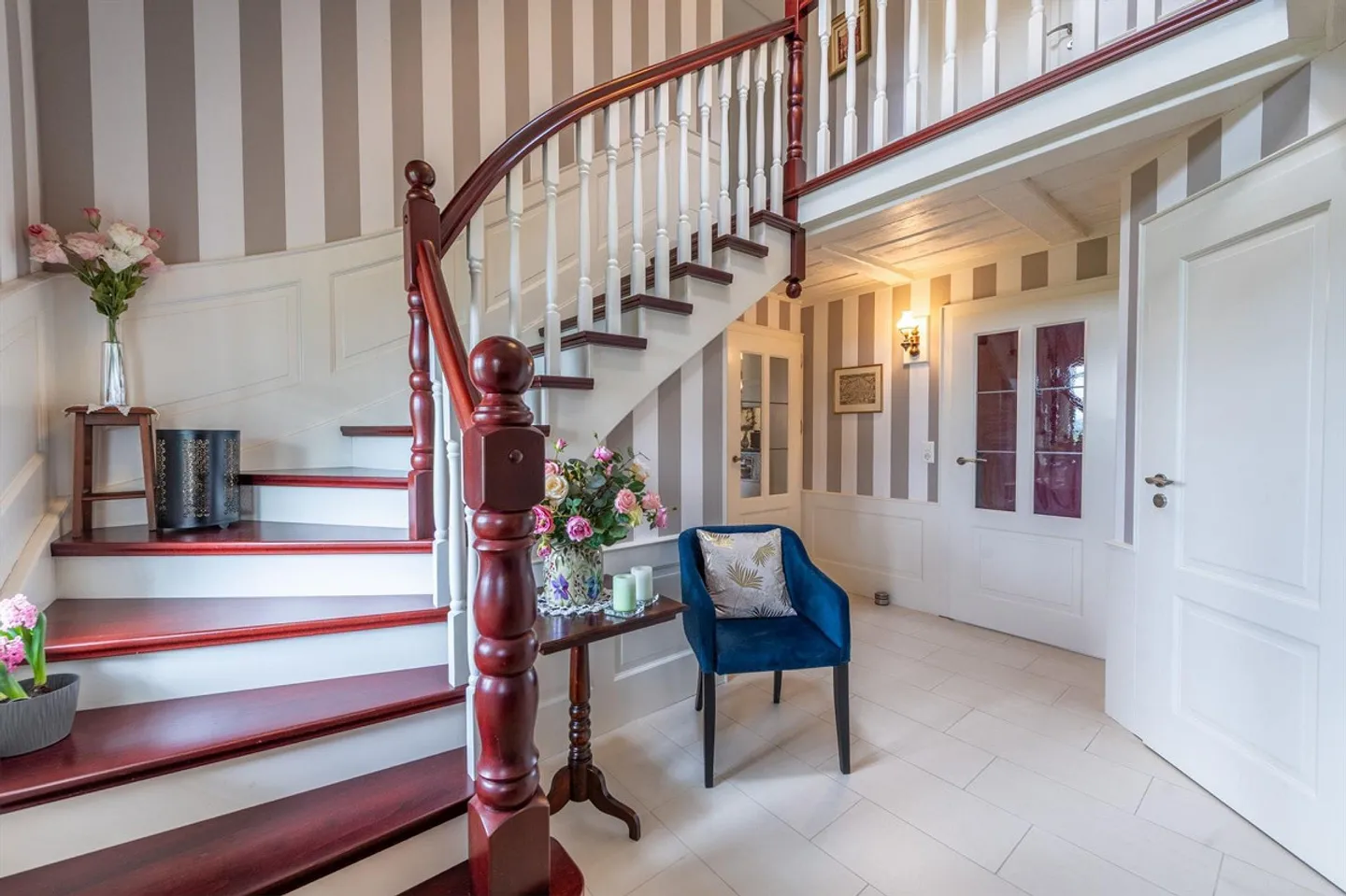 Exclusive living concept with garden idyll and maximum flexibility - Photo 10 of 13
