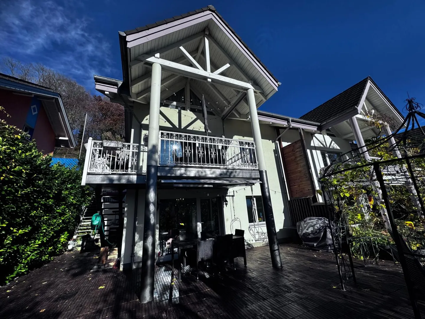 Semi-Detached House in Sunny Hillside Location with Great Views and Two Parking Spaces - Photo 3 of 27