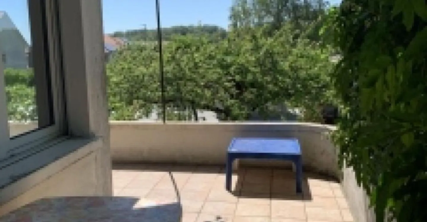 Chambre en colocation, située dans un quartier calme et à proximité des commerces et des transports publics - Photo 7 sur 7