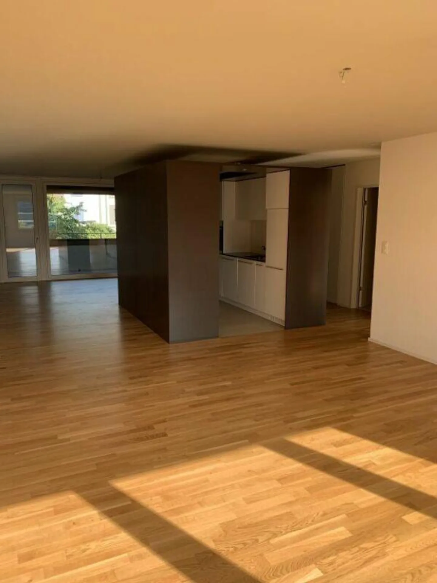 Two spacious 3½-room apartments in the Champagne residential park - Photo 8 of 12