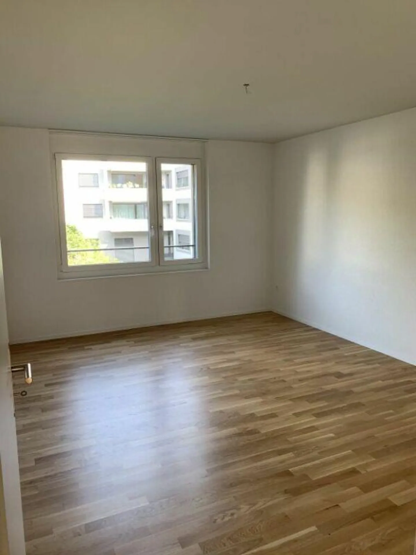 Two spacious 3½-room apartments in the Champagne residential park - Photo 3 of 12