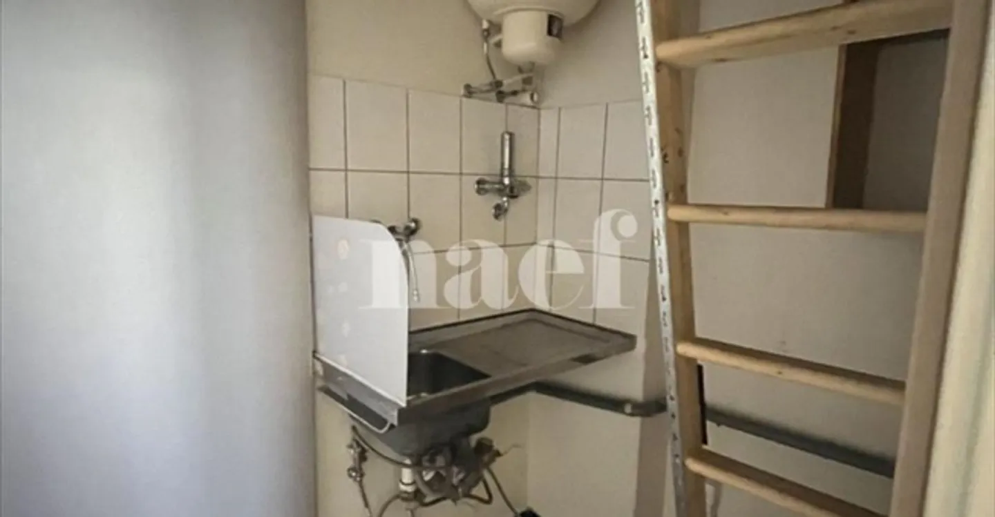 Magasin à louer - Photo 2 sur 11