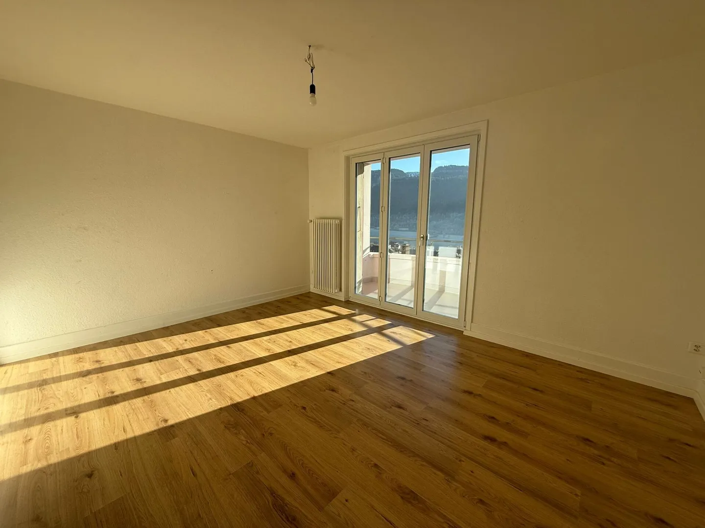 St-Imier, bel appartamento di 2,5 locali con balcone - Foto 1 di 4