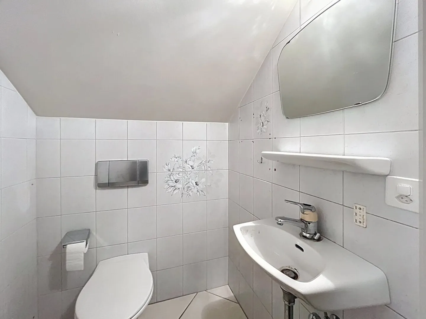 Mischgenutztes Gebäude kaufen - Foto 12 von 13