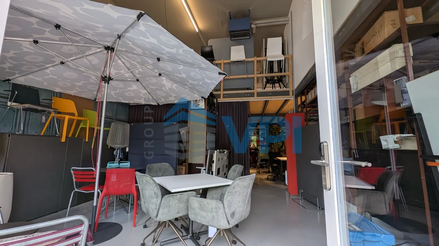 Mont-sur-Lausanne - Beautiful office of 486m2 with unloading dock - Photo 8 of 17